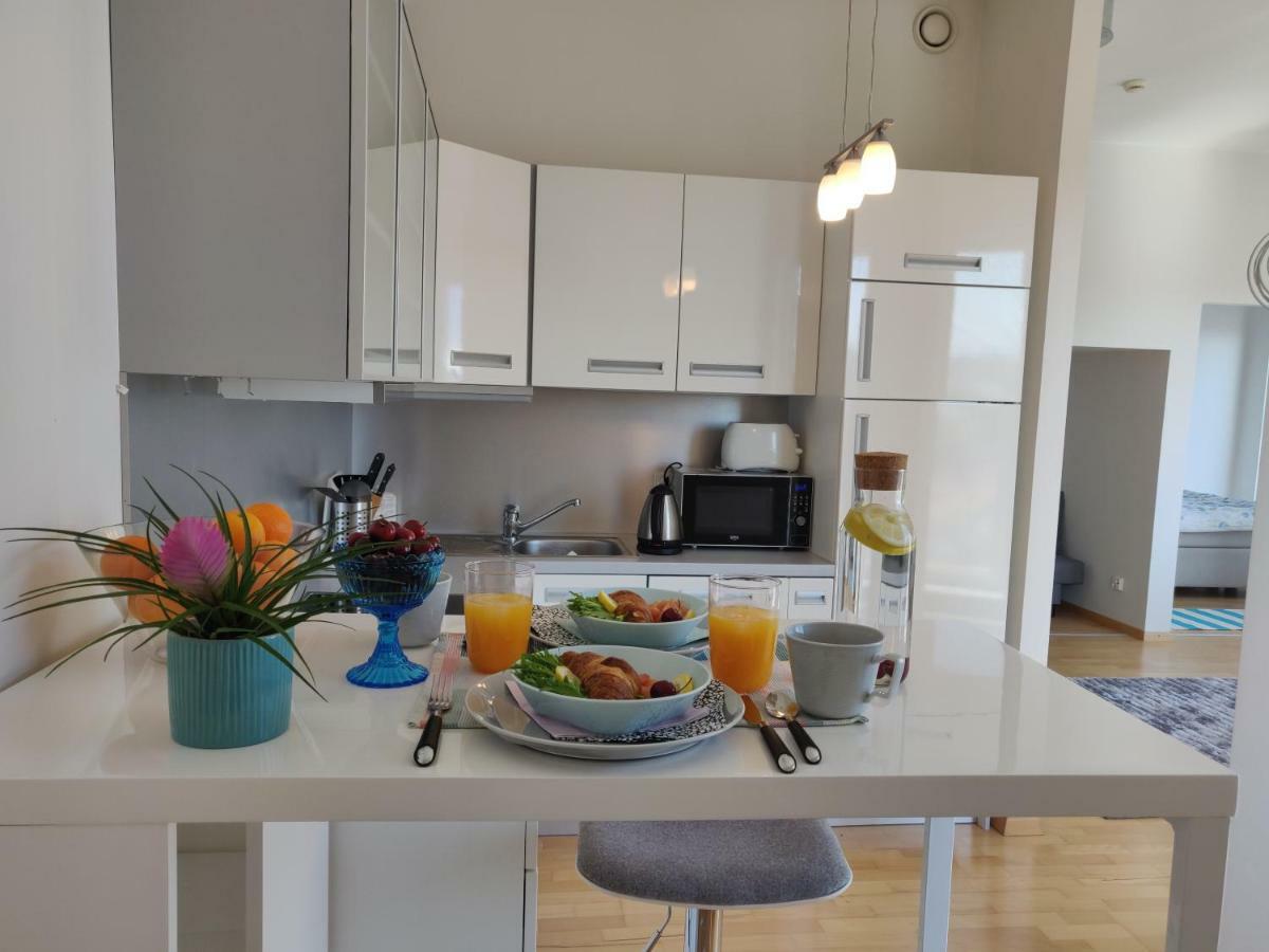 Lootsi Apartment With Sauna, Next To Old Town, City Center, Port Tallinn Eksteriør billede